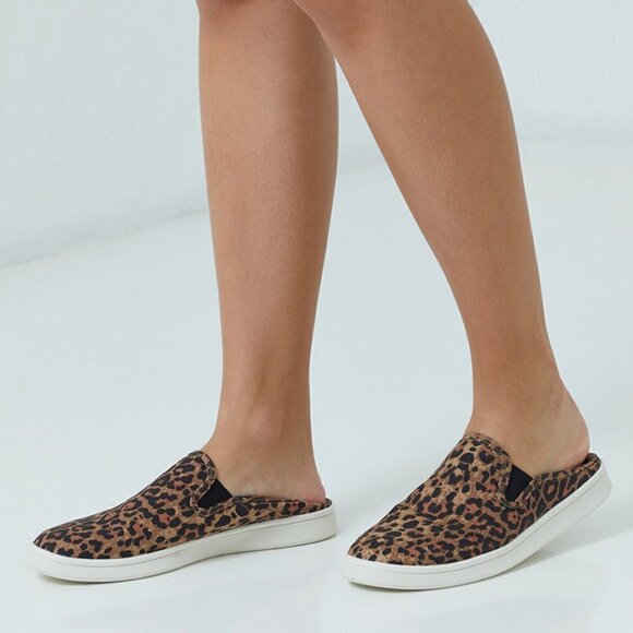 LifeStride NOTABLE Animal Printed Clogs - Picture 3 of 8